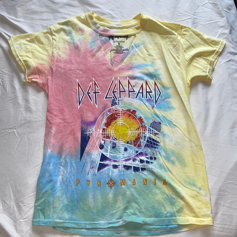 Def Lepard tie dye shirt!!